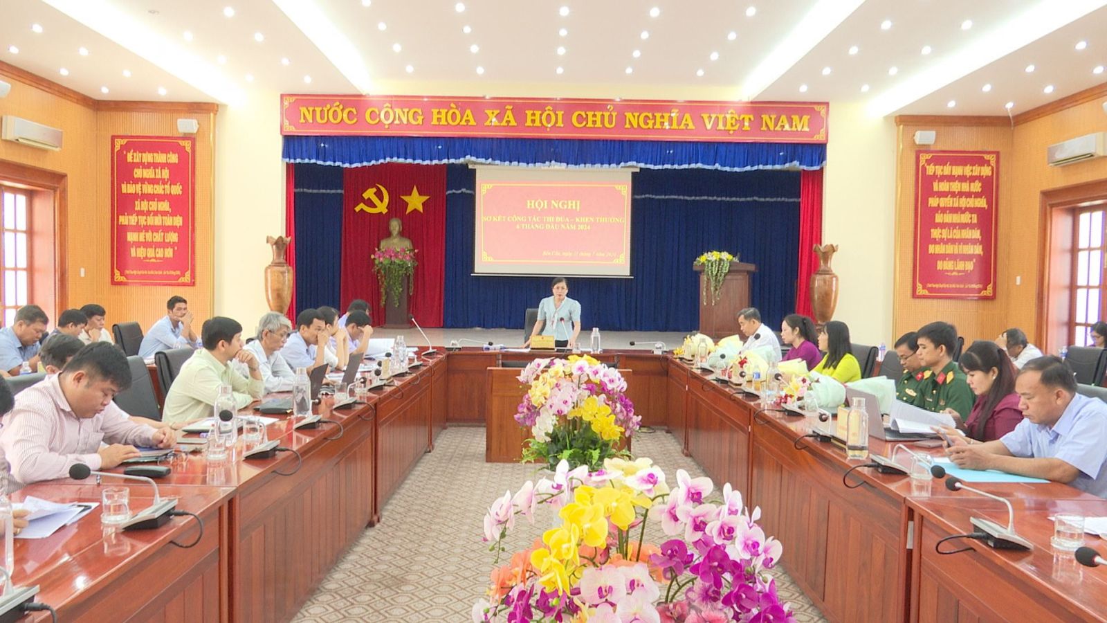 Quang cảnh sơ kết