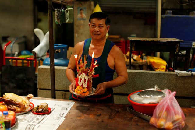 the gioi tung bung don nam moi dinh dau