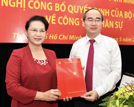 Đồng chí Nguyễn Thiện Nhân nhận quyết định là Bí thư Thành ủy TPHCM ảnh 1