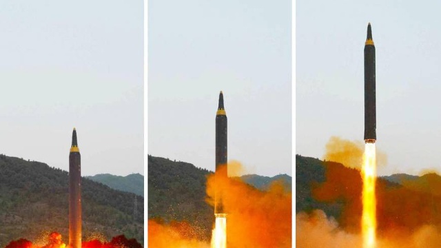 CHDCND Triều Tiên phóng thử tên lửa đạn đạo tầm trung đất đối đất Hwasong-12 ngày 15/5. Nguồn: Kyodo