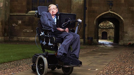 Description: http://baochinhphu.vn/Uploaded/buithuhuong/2018_12_20/Stephen-Hawking.jpg