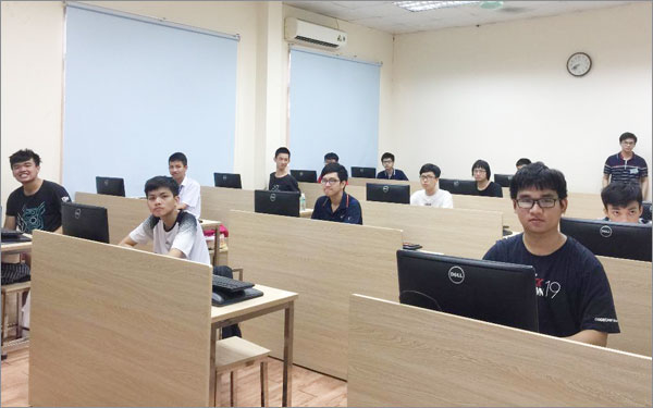 Description: 7 học sinh Việt Nam đều đoạt huy chương Olympic Tin học châu Á 2019