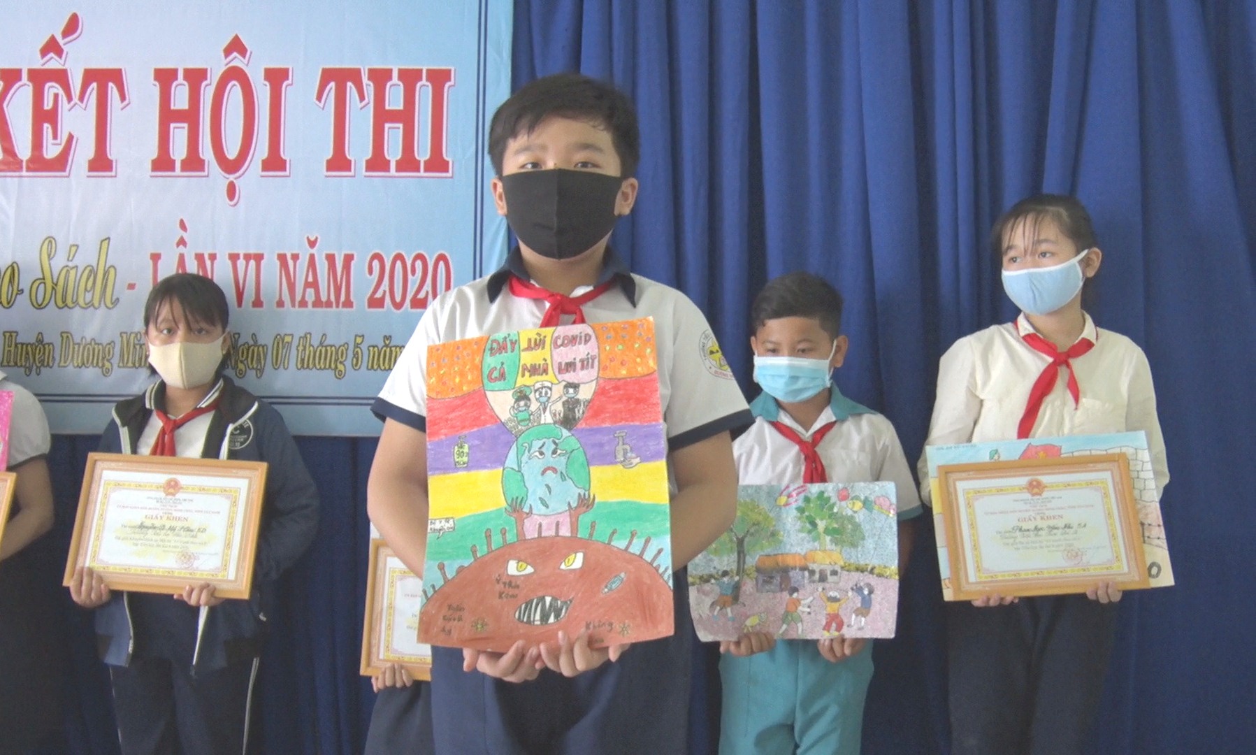 Dương Minh Châu Trao Giải Hội Thi Vẽ Tranh Theo Sách Lần 6 Năm 2020 - Báo  Tây Ninh Online