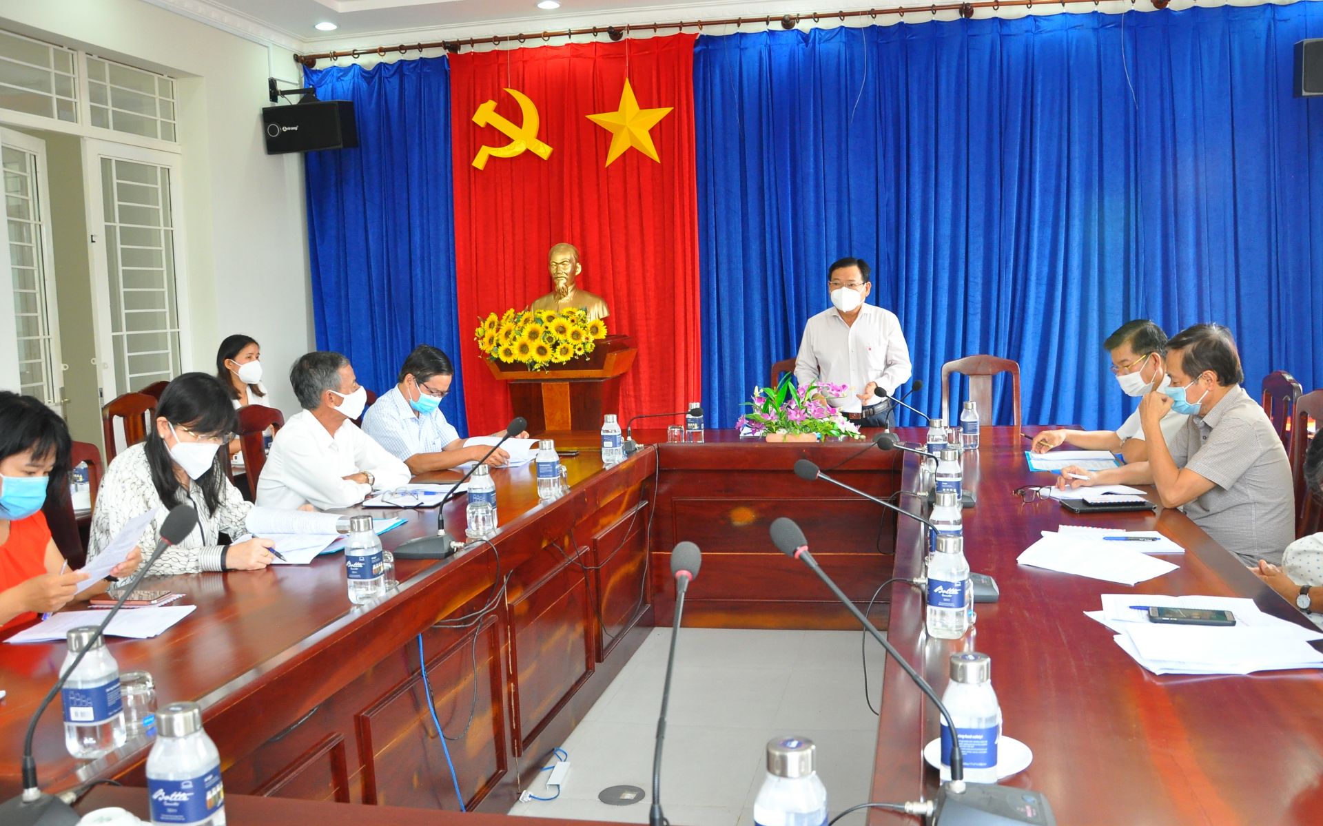 Điểm báo in Tây Ninh ngày 25.10.2021