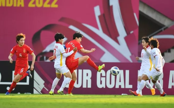 Thua ngược Trung Quốc, tuyển nữ Việt Nam đấu play-off tranh vé World Cup - Ảnh 4.