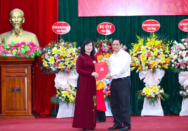 Thủ tướng Phạm Minh Chính trao Quyết định Bí thư Ban Cán sự Đảng, Quyền Bộ trưởng Bộ Y tế - Ảnh 1.