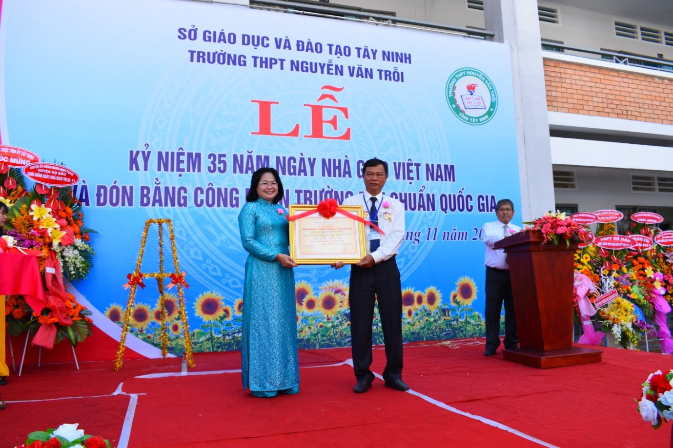 Thành công từ nỗ lực vượt khó