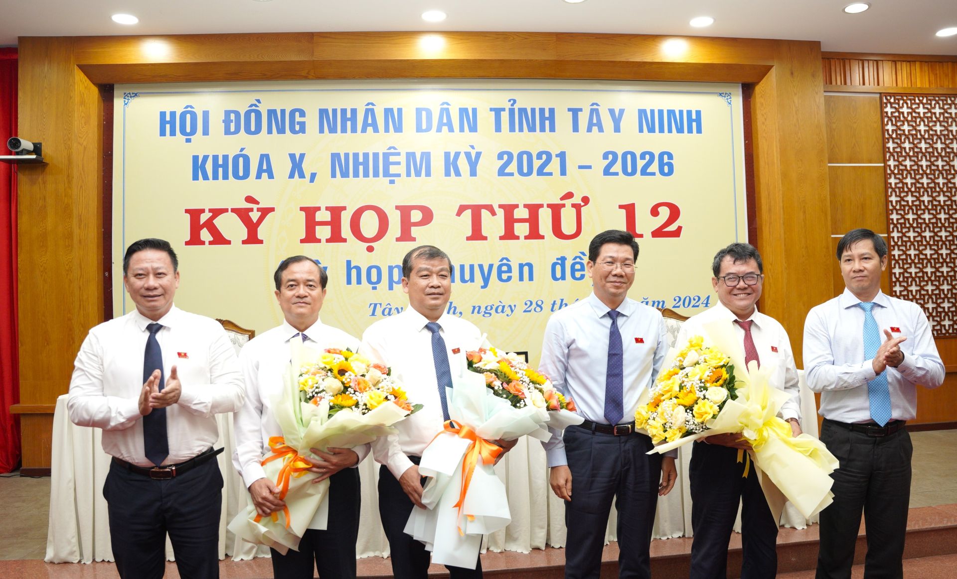 Phê chuẩn Phó Chủ tịch UBND tỉnh Tây Ninh với ông Nguyễn Hồng Thanh