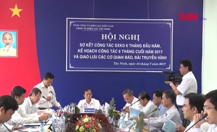 Điện lực Tây Ninh chú trọng công tác chăm sóc khách hàng