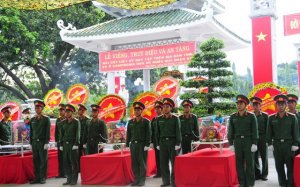 ​Vượt suối, băng rừng, giải nắng dầm mưa đưa các Anh về với đất Mẹ