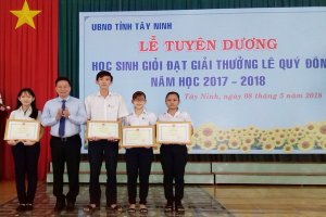 Tây Ninh: Tuyên dương học sinh đạt giải thưởng Lê Quý Đôn, năm học 2017- 2018