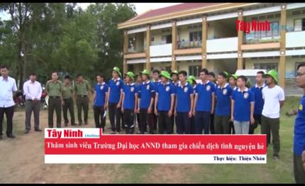 Thăm sinh viên Trường Đại học ANND tham gia chiến dịch tình nguyện hè