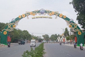 Đảng bộ, chính quyền và nhân dân Tây Ninh  nguyện đi theo Đảng, xây dựng Đảng ngày càng trong sạch, vững mạnh