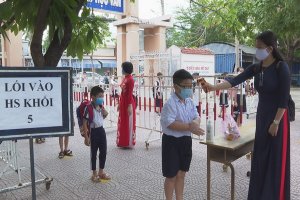 Phụ huynh và học sinh Tây Ninh cùng chung tay phòng chống dịch bệnh Covid-19