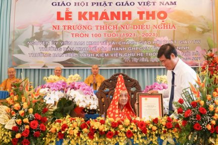 Mừng Khánh thọ 100 tuổi Ni trưởng Thích nữ Diệu Nghĩa