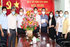 Lãnh đạo tỉnh chúc mừng ngày Thầy thuốc Việt Nam