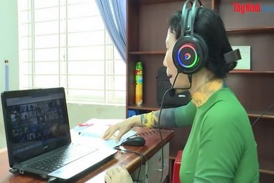 Tây Ninh tiếp tục dạy học theo hình thức trực tuyến