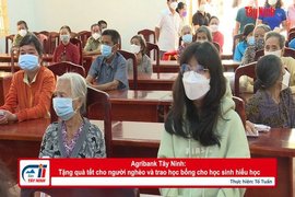 Agribank Tây Ninh: Tặng quà tết cho người nghèo và trao học bổng cho học sinh hiếu học