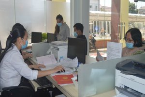 Thu ngân sách đạt tiến độ trong điều kiện sản xuất kinh doanh còn nhiều khó khăn