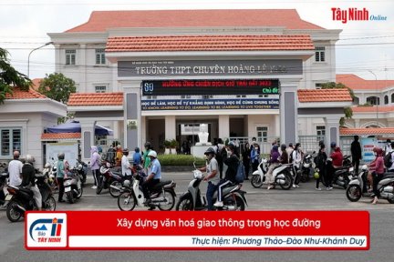 “Xây dựng văn hoá giao thông trong học đường”