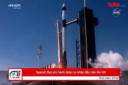 SpaceX đưa phi hành đoàn tư nhân đầu tiên lên ISS