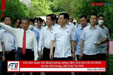 Chủ tịch Quốc hội dâng hương tưởng niệm Chủ tịch Hồ Chí Minh và các Anh hùng, Liệt sĩ tại Trà Vinh