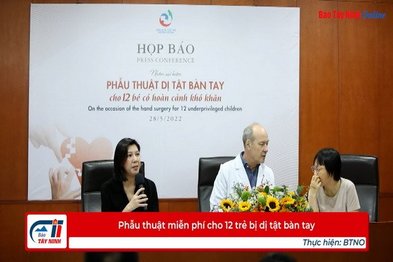 Phẫu thuật miễn phí cho 12 trẻ bị dị tật bàn tay