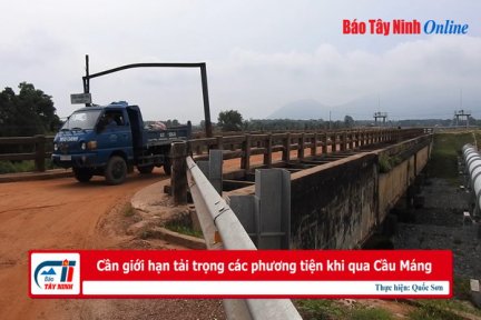 Cần giới hạn tải trọng các phương tiện khi qua Cầu Máng