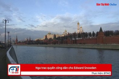 Nga trao quyền công dân cho Edward Snowden