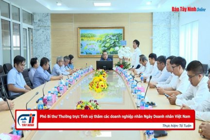 Phó Bí thư Thường trực Tỉnh uỷ thăm các doanh nghiệp nhân Ngày Doanh nhân Việt Nam