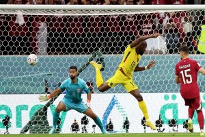 Highlights | Qatar và Ecuador | Chủ nhà thua trận ra quân 0-2