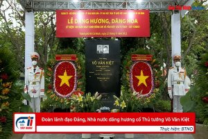 Đoàn lãnh đạo Đảng, Nhà nước dâng hương cố Thủ tướng Võ Văn Kiệt