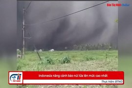 Indonesia nâng cảnh báo núi lửa lên mức cao nhất