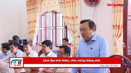 Lãnh đạo tỉnh thăm, chúc mừng Giáng sinh