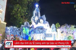 Lãnh đạo tỉnh dự lễ Giáng sinh tại Giáo xứ Phong Cốc