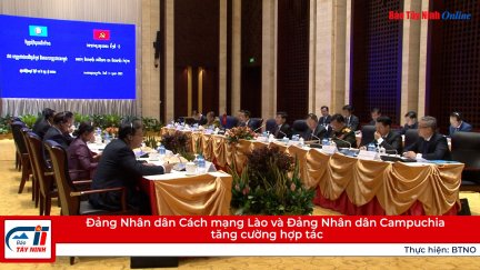 Đảng Nhân dân Cách mạng Lào và Đảng Nhân dân Campuchia tăng cường hợp tác