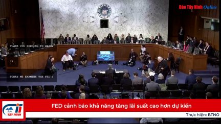 FED cảnh báo khả năng tăng lãi suất cao hơn dự kiến