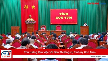 Thủ tướng làm việc với Ban Thường vụ Tỉnh ủy Kon Tum