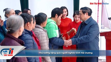 Thủ tướng tặng quà người nghèo tỉnh Hải Dương