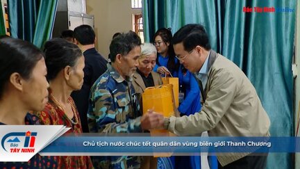 Chủ tịch nước chúc tết quân dân vùng biên giới Thanh Chương