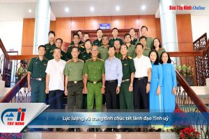 Lực lượng vũ trang tỉnh chúc tết lãnh đạo Tỉnh uỷ