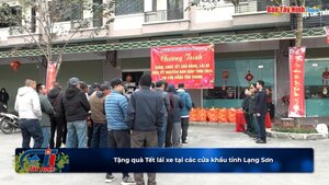 Tặng quà Tết lái xe tại các cửa khẩu tỉnh Lạng Sơn