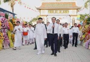 Phó Thủ tướng Chính phủ dự Đại lễ Vía Đức Chí Tôn năm Giáp Thìn 2024