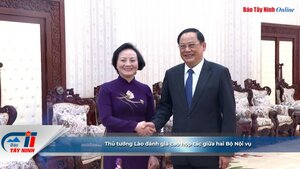 Thủ tướng Lào đánh giá cao hợp tác giữa hai Bộ Nội vụ