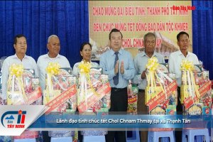 Lãnh đạo tỉnh chúc tết Chol Chnam Thmay tại xã Thạnh Tân