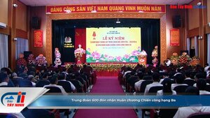 Trung đoàn 600 đón nhận Huân chương Chiến công hạng Ba