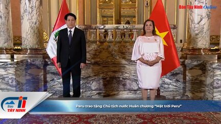 Peru trao tặng Chủ tịch nước Huân chương “Mặt trời Peru”