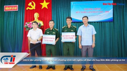 CĐCS Văn phòng Tỉnh uỷ ký kết chương trình kết nghĩa với Ban chỉ huy Đồn Biên phòng Lò Gò