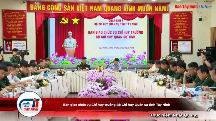 Bàn giao chức vụ Chỉ huy trưởng Bộ Chỉ huy Quân sự tỉnh Tây Ninh