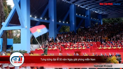 Tưng bừng đại lễ 50 năm Ngày giải phóng miền Nam
